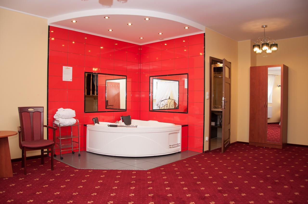 Hotel Kalchem Brzozie ภายนอก รูปภาพ